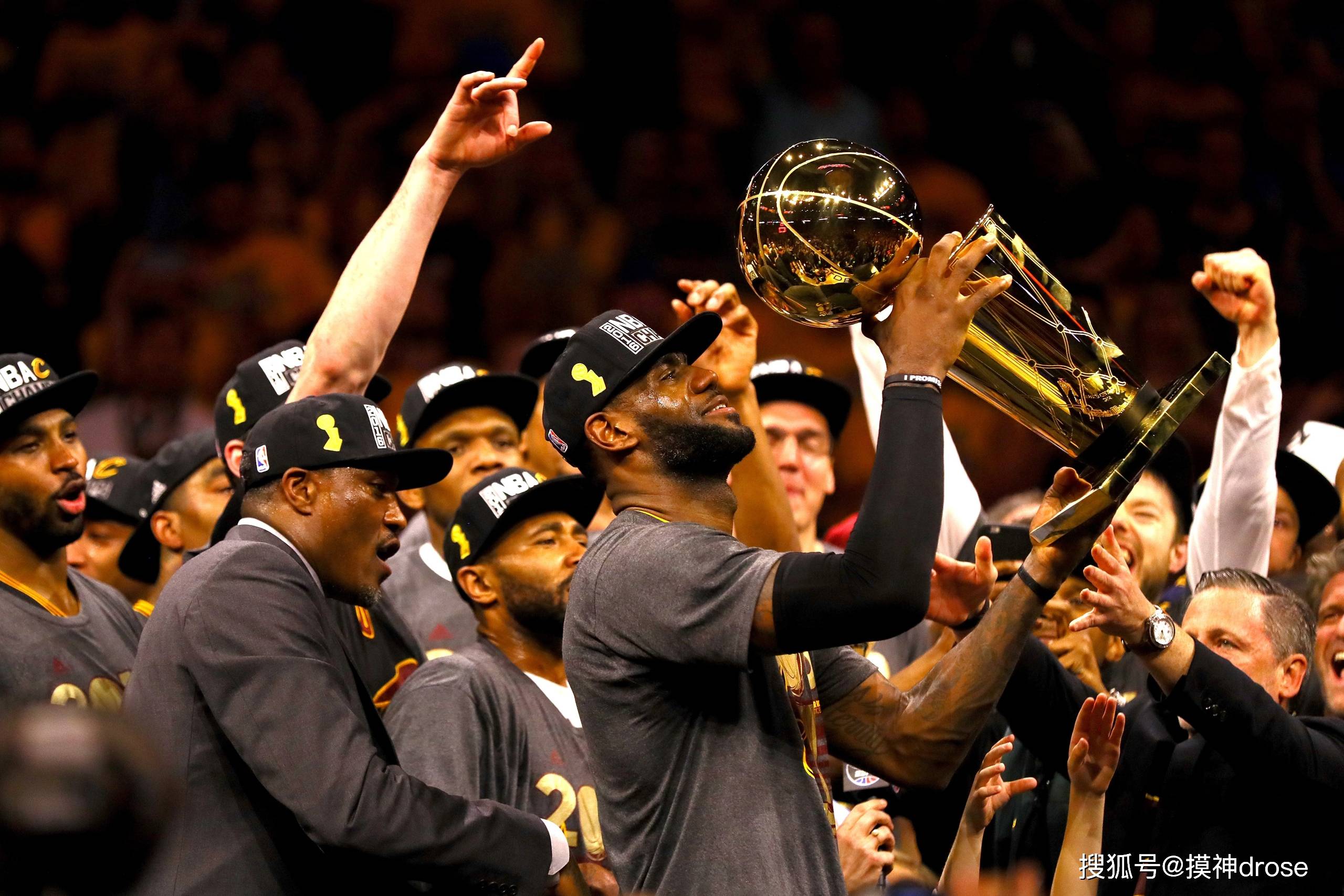 HuaTiHui Sports关于清晨NBA季后赛传出新动向；马赛更衣室发声；管理层表态——信心回归；控场能力受关注的信息