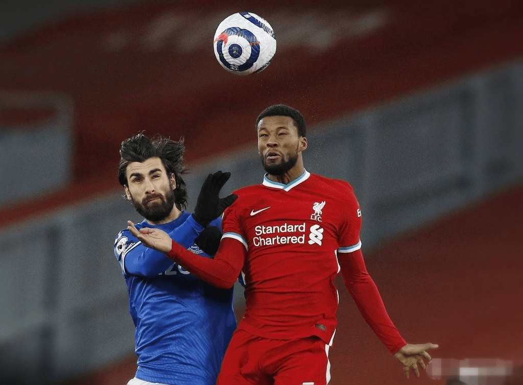 赛地聚焦：英超冲刺阶段热度飙升，塞维利亚门线救险，管理层满意，资深球员宣示担当的简单介绍